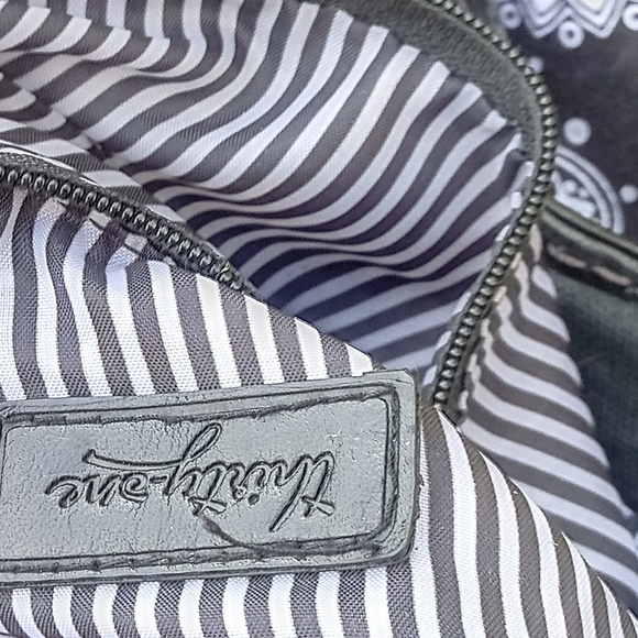 Thatyon - Picture 2 of 3